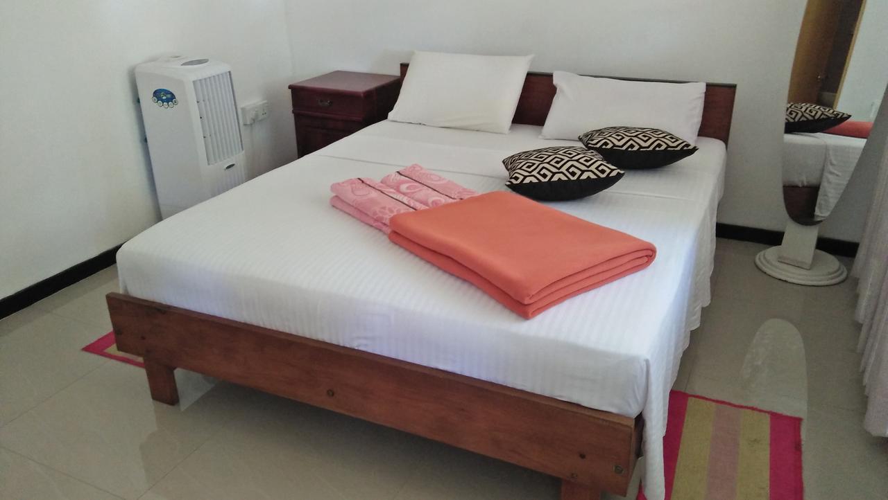 59B Rest Inn Ела Екстериор снимка