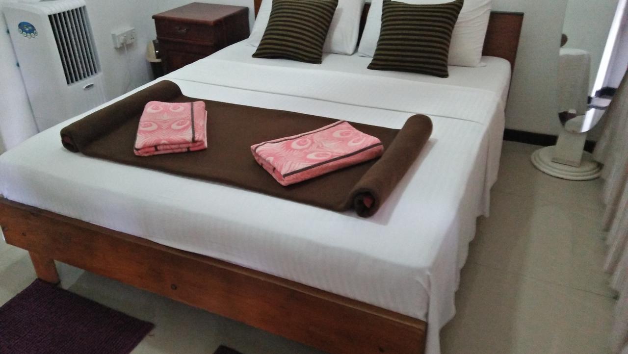59B Rest Inn Ела Екстериор снимка