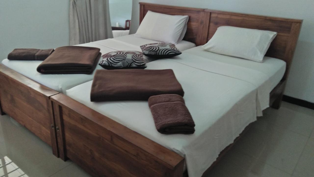 59B Rest Inn Ела Екстериор снимка