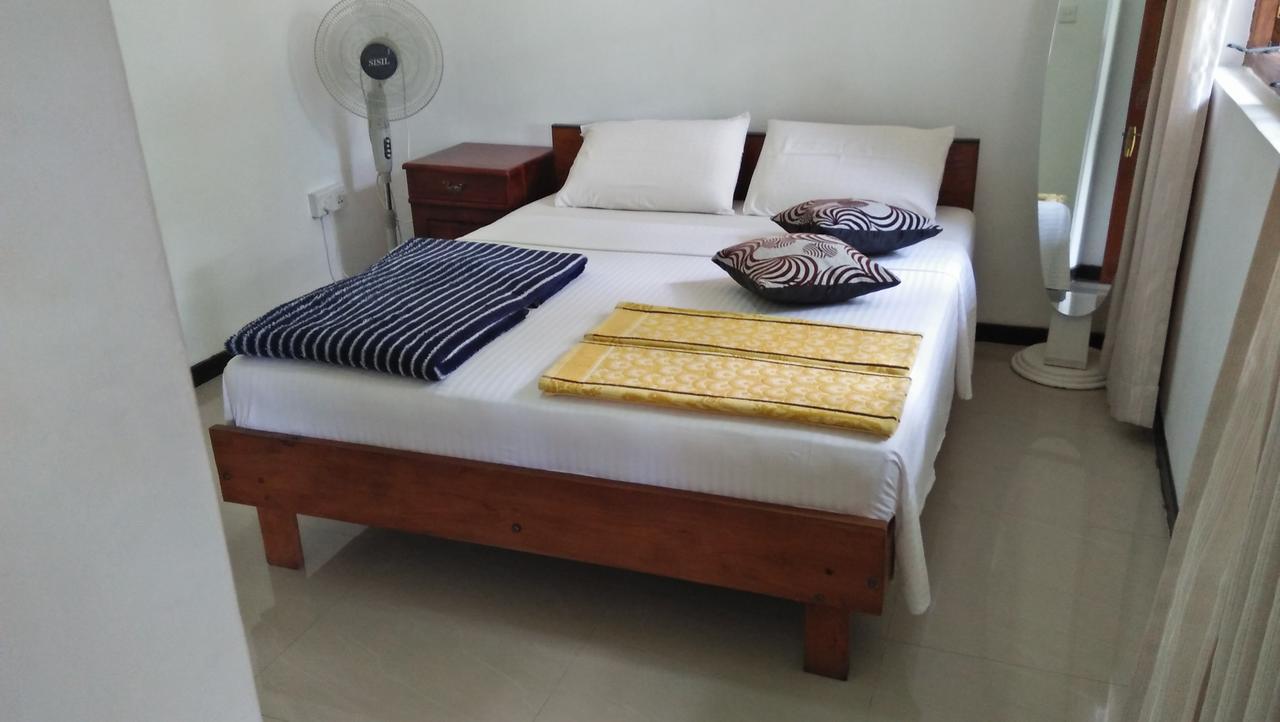 59B Rest Inn Ела Екстериор снимка