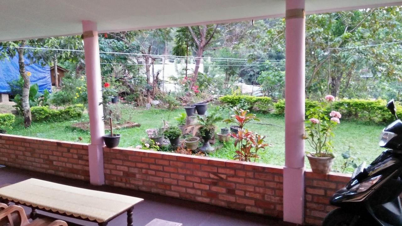59B Rest Inn Ела Екстериор снимка